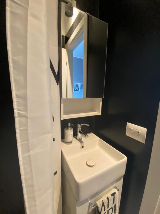 Apartment Stanza Privata Con Bagno A 15 Minuti Da Duomo *