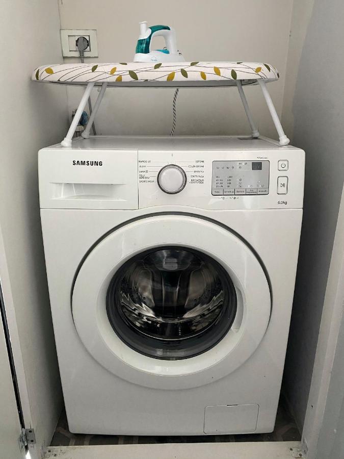 Stanza Privata Con Bagno A 15 Minuti Da Duomo *